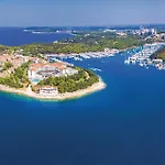 Apartamento 1 Bedroom Amazing In *